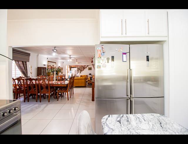 5 BEDROOM HOUSE FOR SALE IN ESSEXWOLD